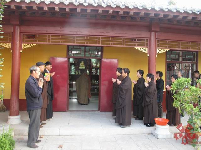 08-800.jpg